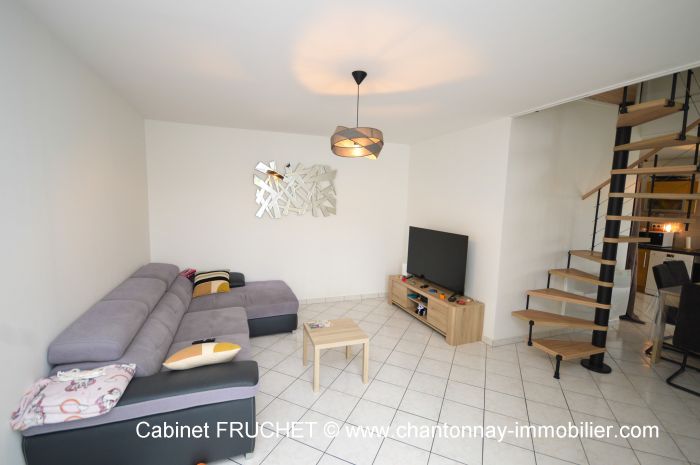 MAISON achat vente CHANTONNAY M6692