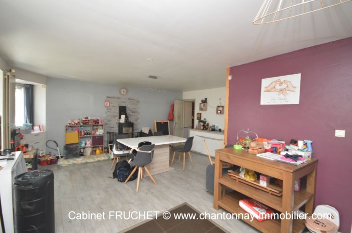 MAISON à vendre sur CHANTONNAY avec 5 pièces
