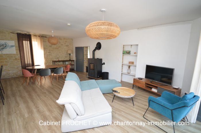 MAISON achat vente CHANTONNAY M6695