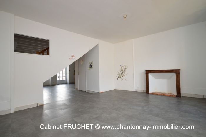 MAISON à vendre sur CHANTONNAY avec 4 pièces