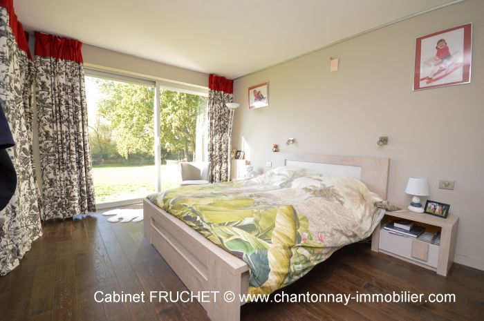 CHANTONNAY - RARE - Belle proprit contemporaine dans un en à vendre CHANTONNAY au prix de 470000 euros