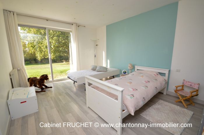 CHANTONNAY - RARE - Belle proprit contemporaine dans un en CHANTONNAY immobilier à vendre au prix de 470000 euros