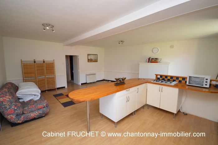 MAISON à vendre sur SAINT-VINCENT-STERLANGES avec 6 pièces