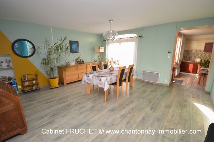 MAISON à vendre sur CHANTONNAY avec 4 pièces