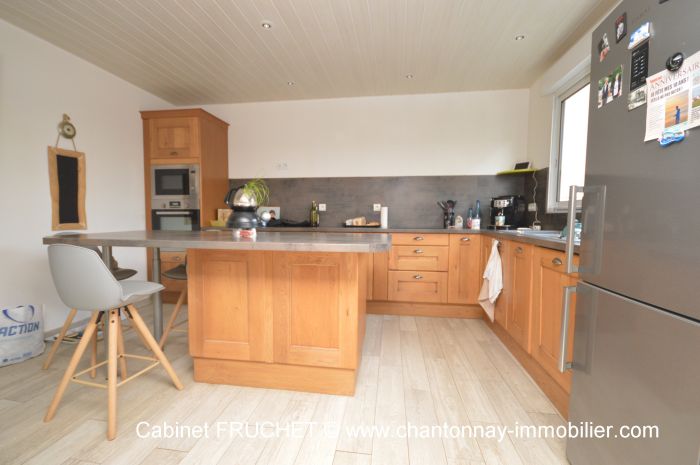 MAISON à vendre sur CHANTONNAY avec 5 pièces
