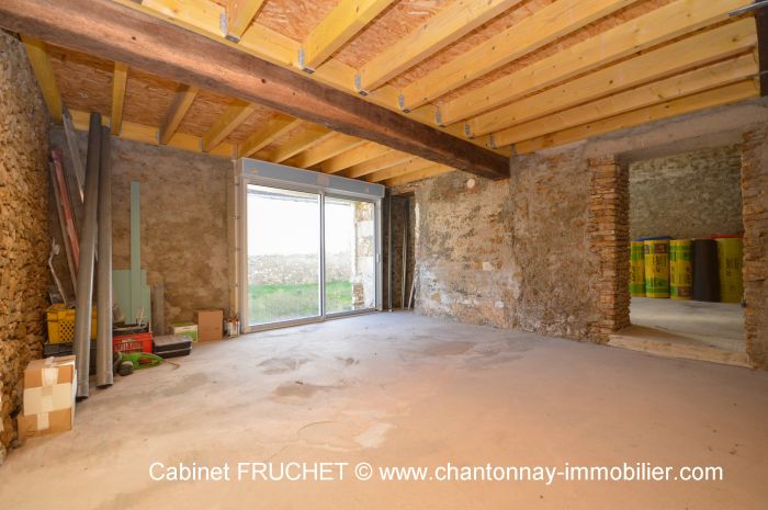 A vendre MAISON sur secteur SAINT-GERMAIN-DE-PRINçAY avec 210 m² de surface habitable