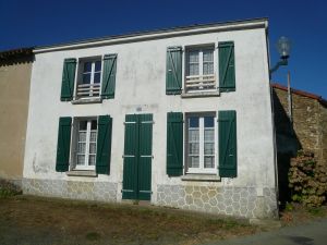 location MAISON à SAINT-JUIRE-CHAMPGILLON L0511