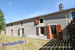 MAISON à vendre à LA CAILLRE-SAINT-HILAIRE M6174